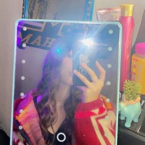 Meet your Posher, Cierra